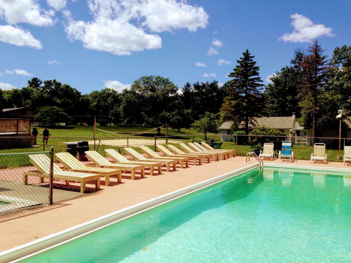 Chestnut Grove Family Resort Mount Pocono Exteriér fotografie