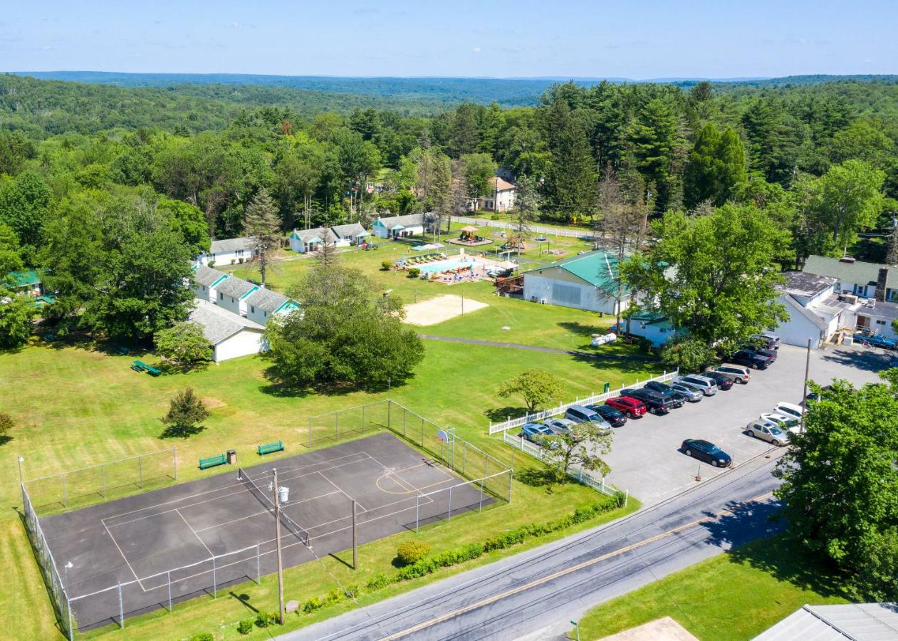 Chestnut Grove Family Resort Mount Pocono Exteriér fotografie